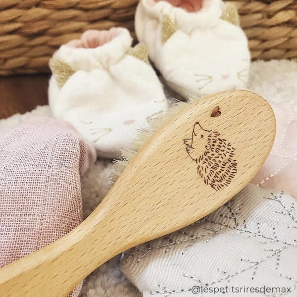 Barnabe aime le café Hair Brush Herisson
