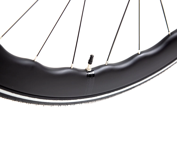 CYCLONE PRO 2025 - SHIMANO 105 24 Speed - Carbon Road Bike